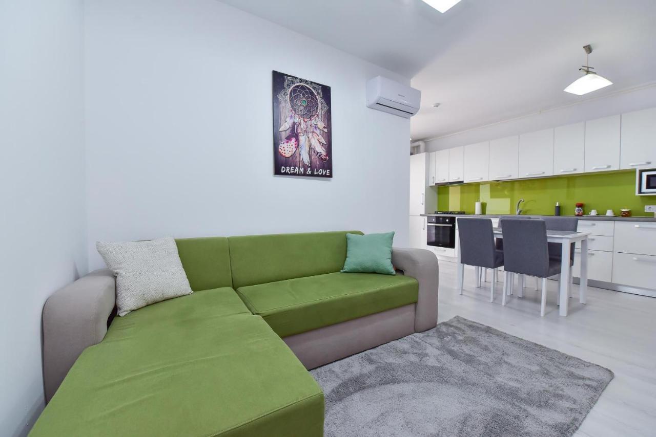 Stylish Stay - Executive - Private Parking And Central Location Gran Varadino Esterno foto