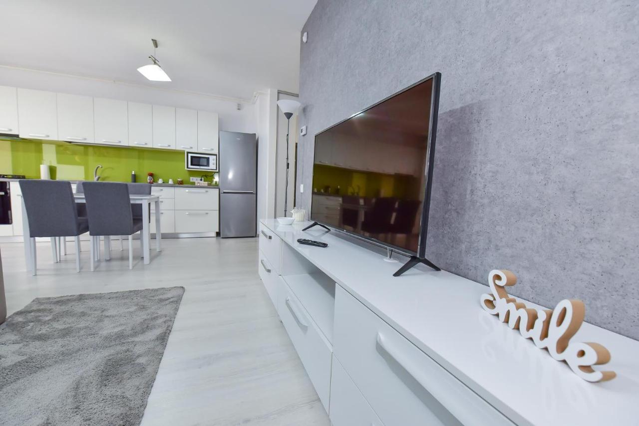 Stylish Stay - Executive - Private Parking And Central Location Gran Varadino Esterno foto