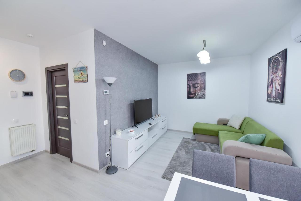 Stylish Stay - Executive - Private Parking And Central Location Gran Varadino Esterno foto