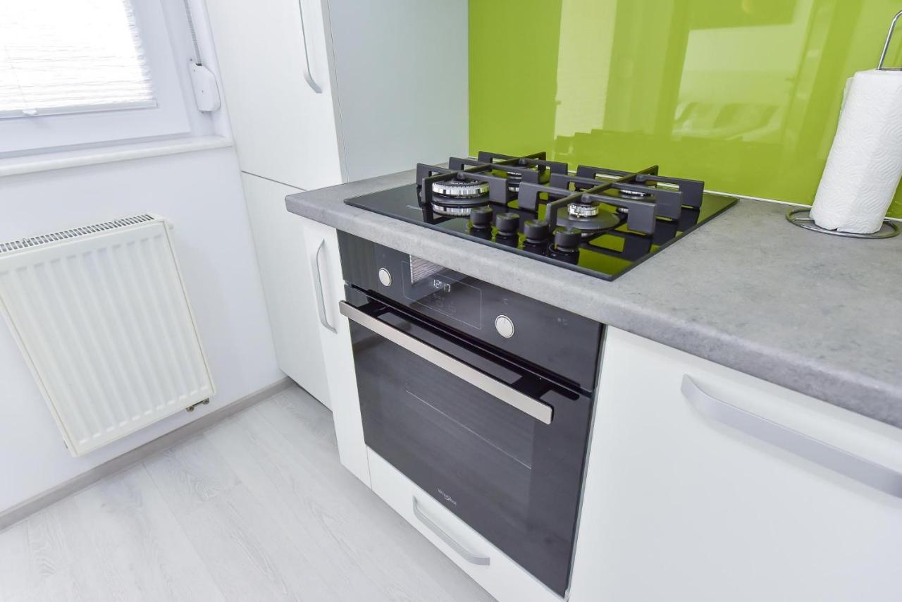 Stylish Stay - Executive - Private Parking And Central Location Gran Varadino Esterno foto